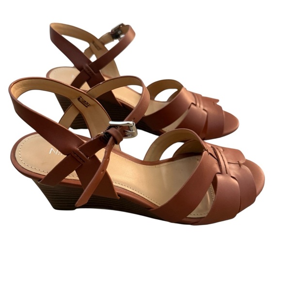 NINE WEST Walnut Brown Sandals w/ Buckle Strap Women 7.5 M, 7-1/2 M - Picture 1 of 6